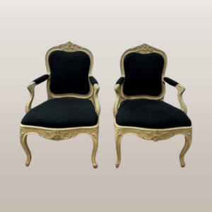 011 PAIR OF ARMCHAIRS